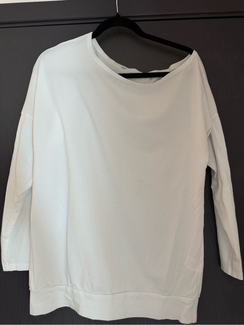 NEW Off the (left) Shoulder Long Sleeved Top in White, Large